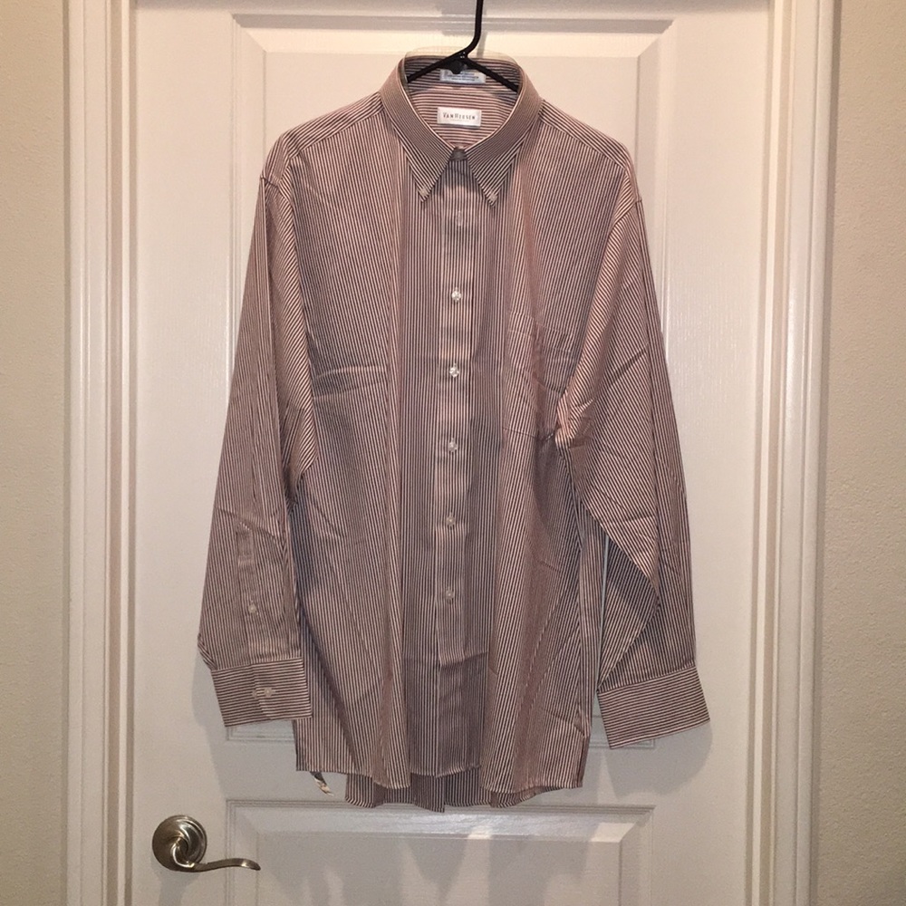 Van Heiusen dress shirt NWOT